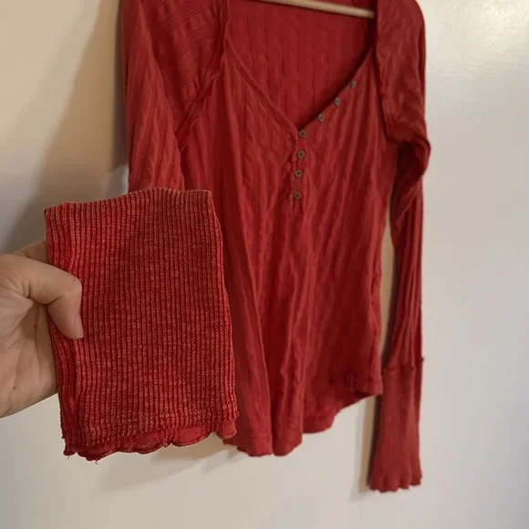 Free people wild hearts long sleeve thermal top medium - Picture 4 of 5